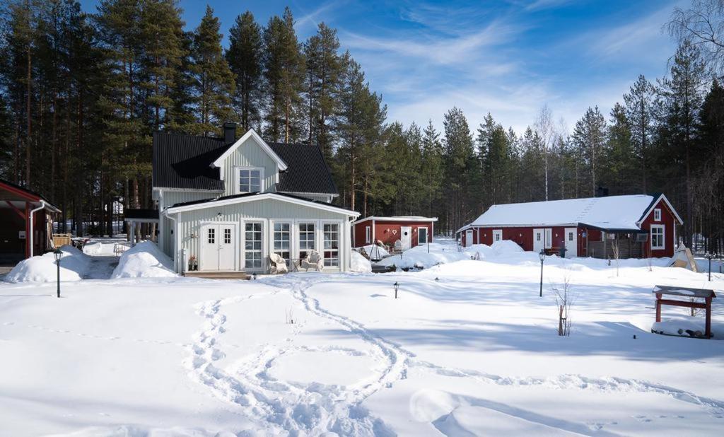 Torpet - Bed And Breakfast Med Charm Norrfjarden Buitenkant foto